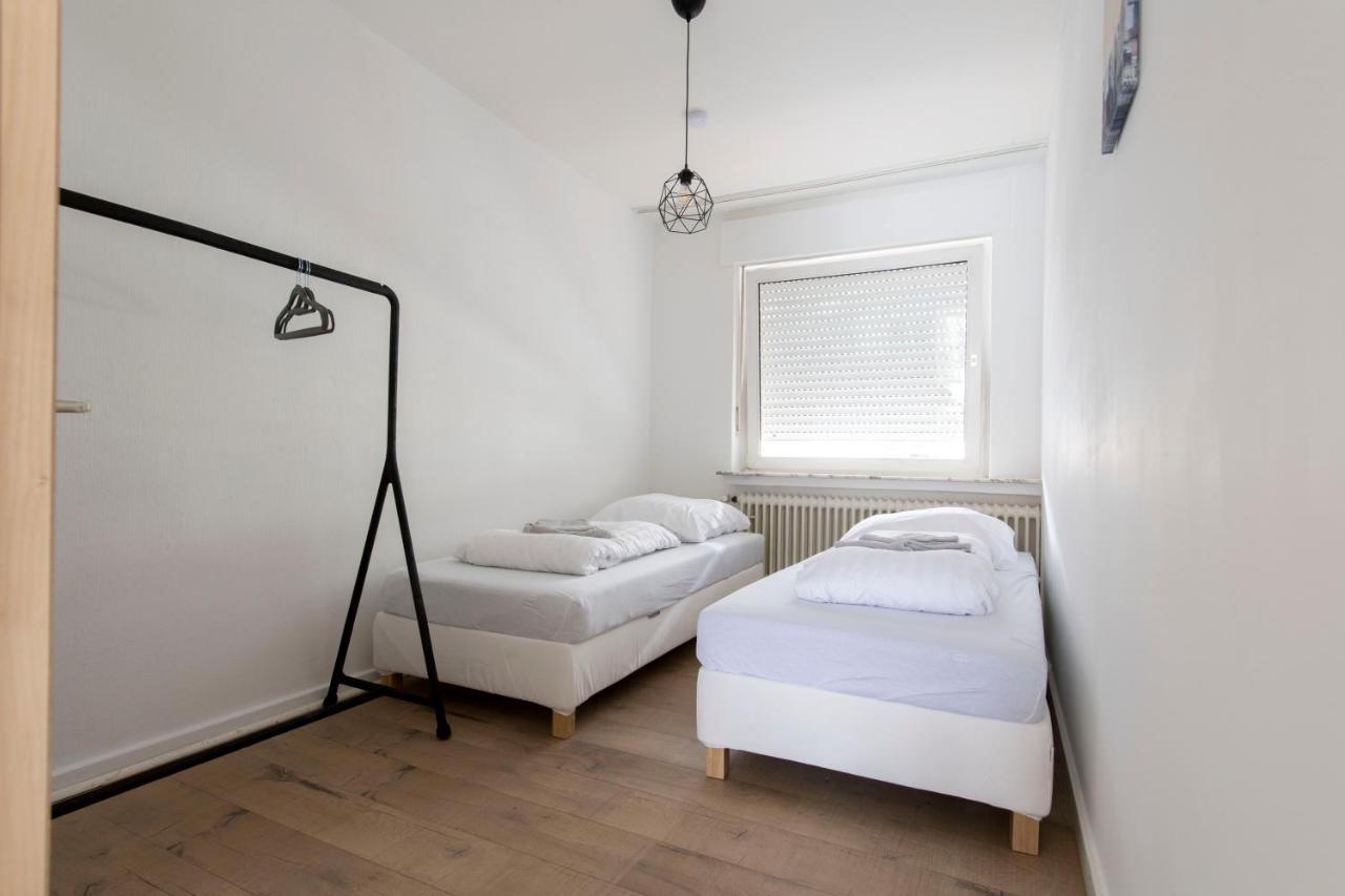 Workers Home- Central - 8 Single Box Spring Beds - Near Enschede Gronau  Exterior photo